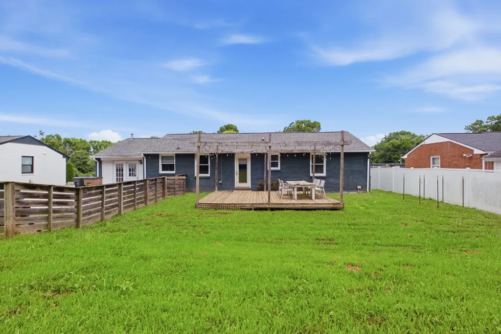 547 Harding Place Nashville TN 37211