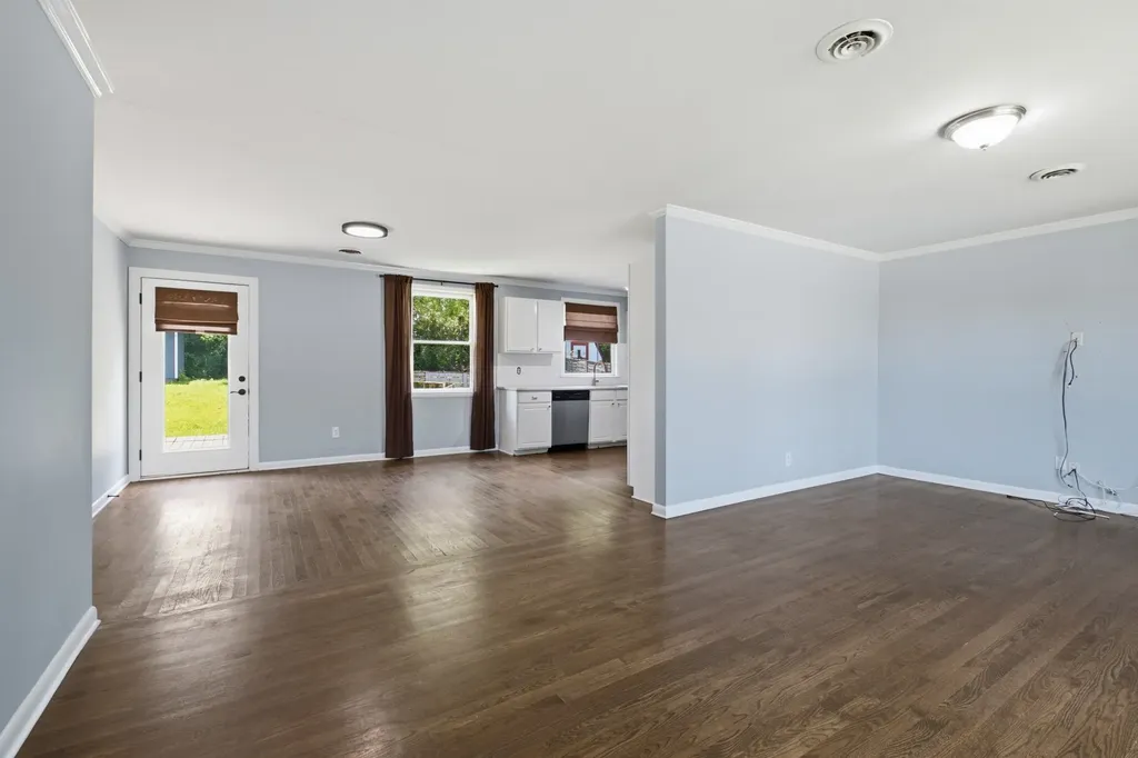 547 Harding Place Nashville TN 37211