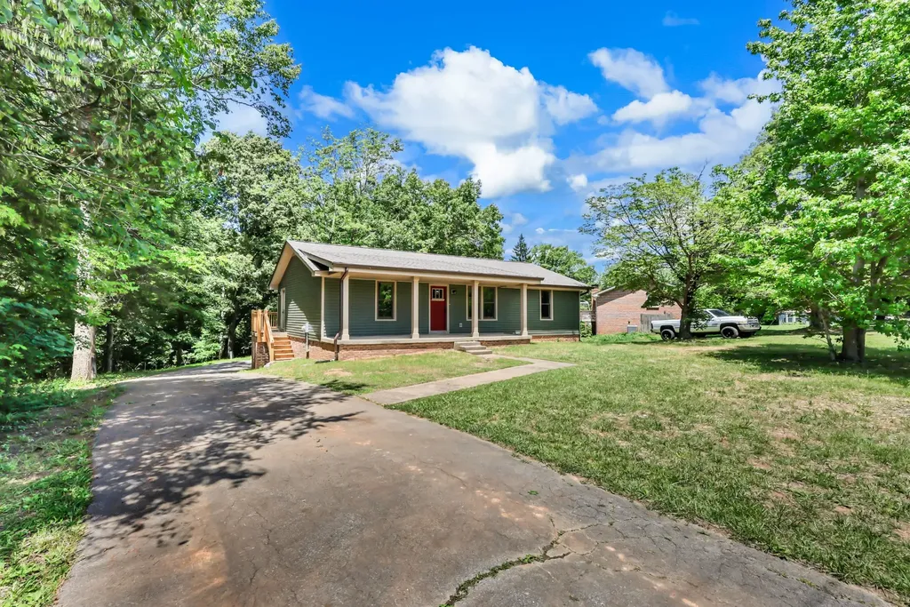 514 Lisa Court Clarksville TN 37043