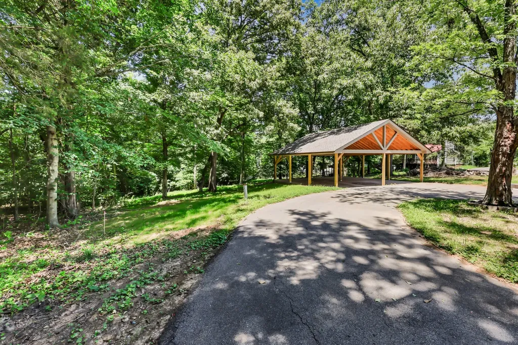 514 Lisa Court Clarksville TN 37043