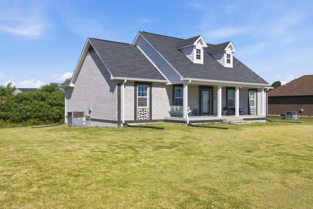 855 Sneed Boulevard Lafayette TN 37083