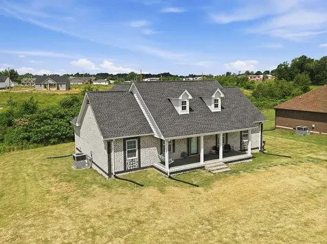 855 Sneed Boulevard Lafayette TN 37083