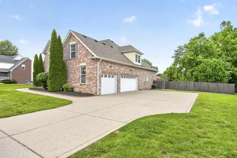 756 Starpoint Drive Gallatin TN 37066