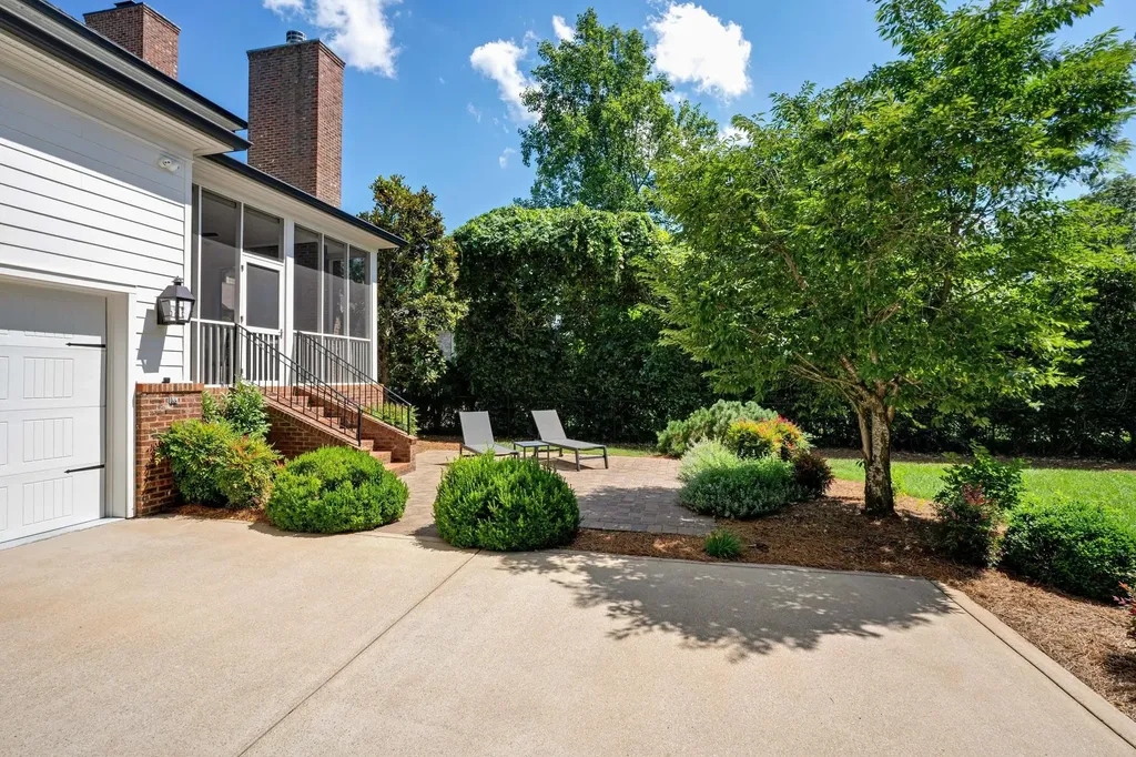 815 Wilson Boulevard Nashville TN 37215
