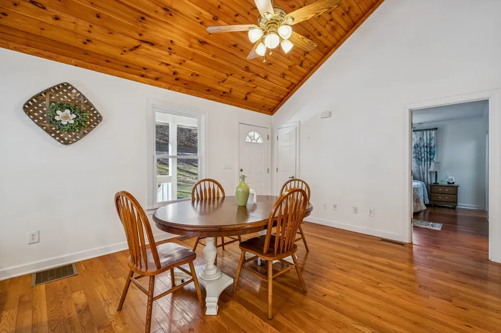 1155 Deerfoot Drive Pegram TN 37143
