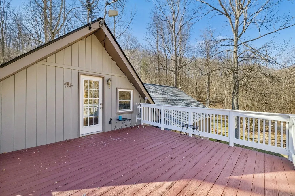 1155 Deerfoot Drive Pegram TN 37143