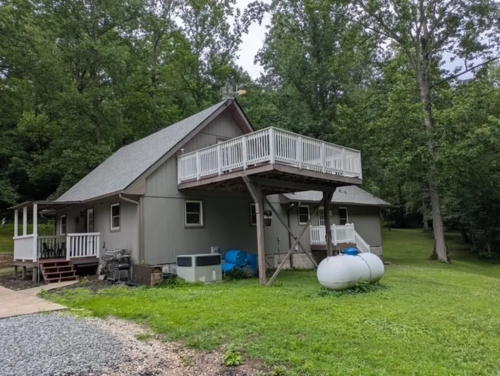 1155 Deerfoot Drive Pegram TN 37143