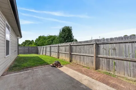 120 Bob White Trail Oak Grove KY 42262