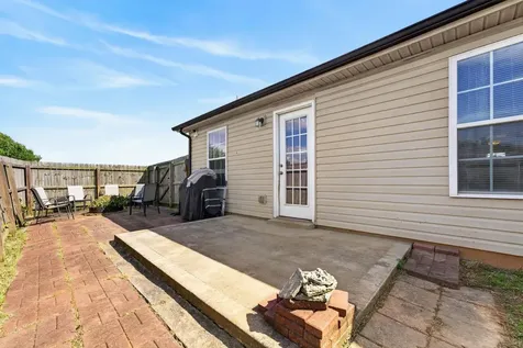 120 Bob White Trail Oak Grove KY 42262