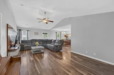 120 Bob White Trail Oak Grove KY 42262