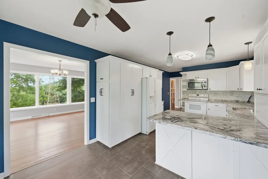 827 Redwood Drive Nashville TN 37220