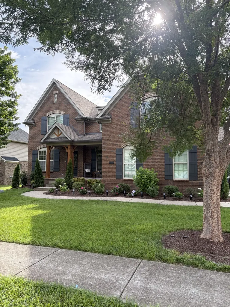 2313 Carouth Court Nolensville TN 37135
