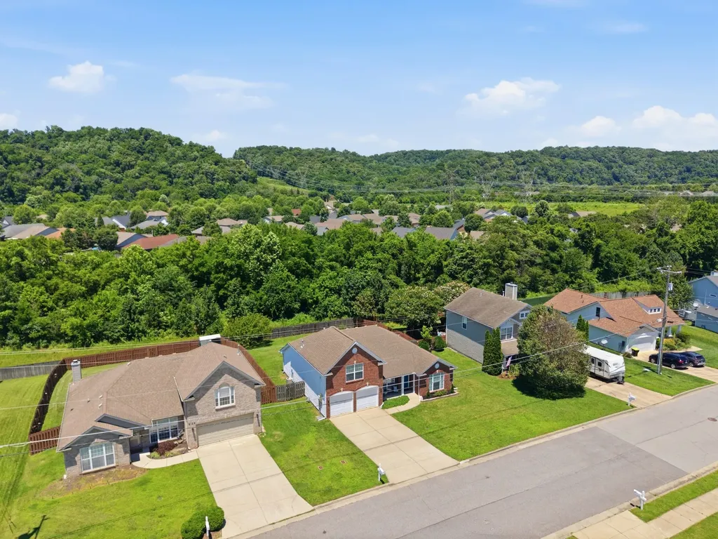 8113 Boone Trace Nashville TN 37221