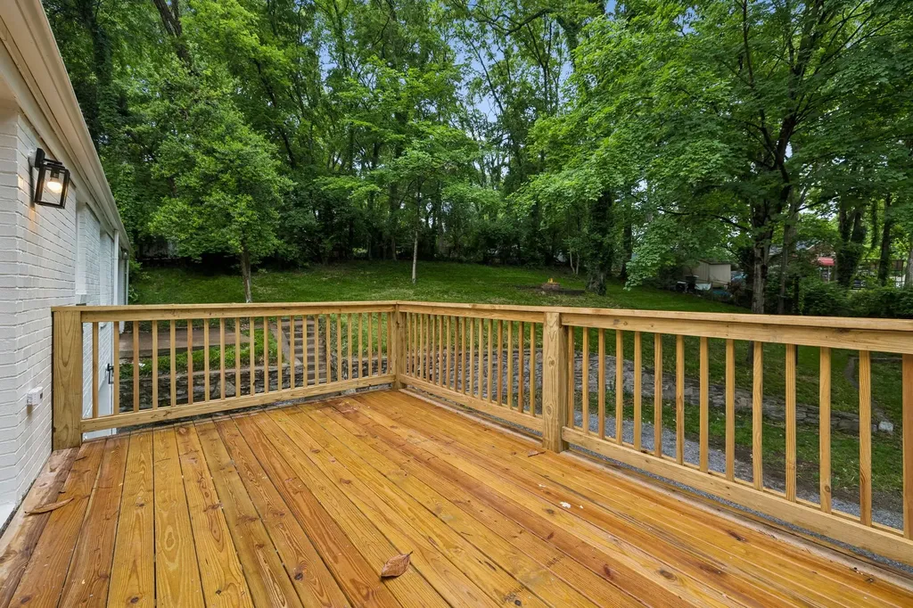 736 Carlyle Place Nashville TN 37211