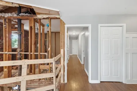 827 Redwood Drive Nashville TN 37220