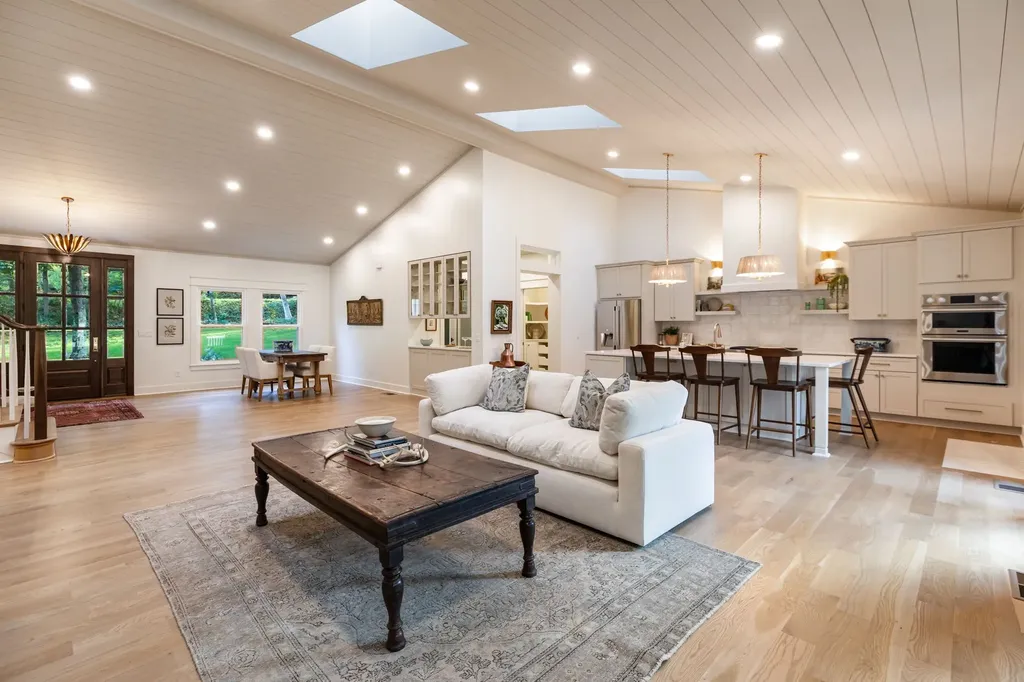 1403 Sneed Road, W Franklin TN 37069