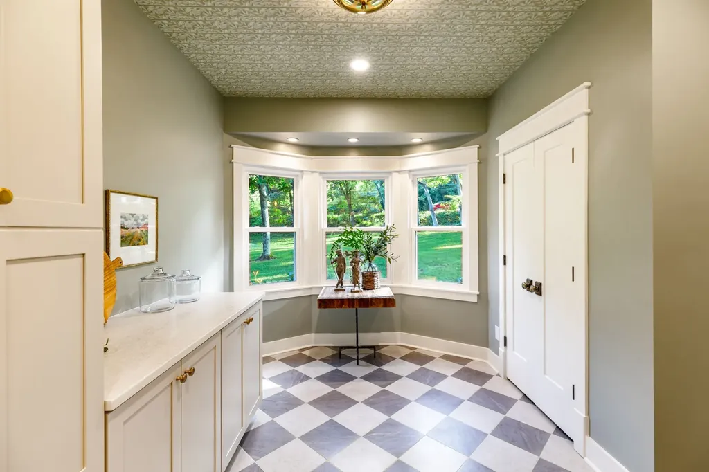 1403 Sneed Road, W Franklin TN 37069