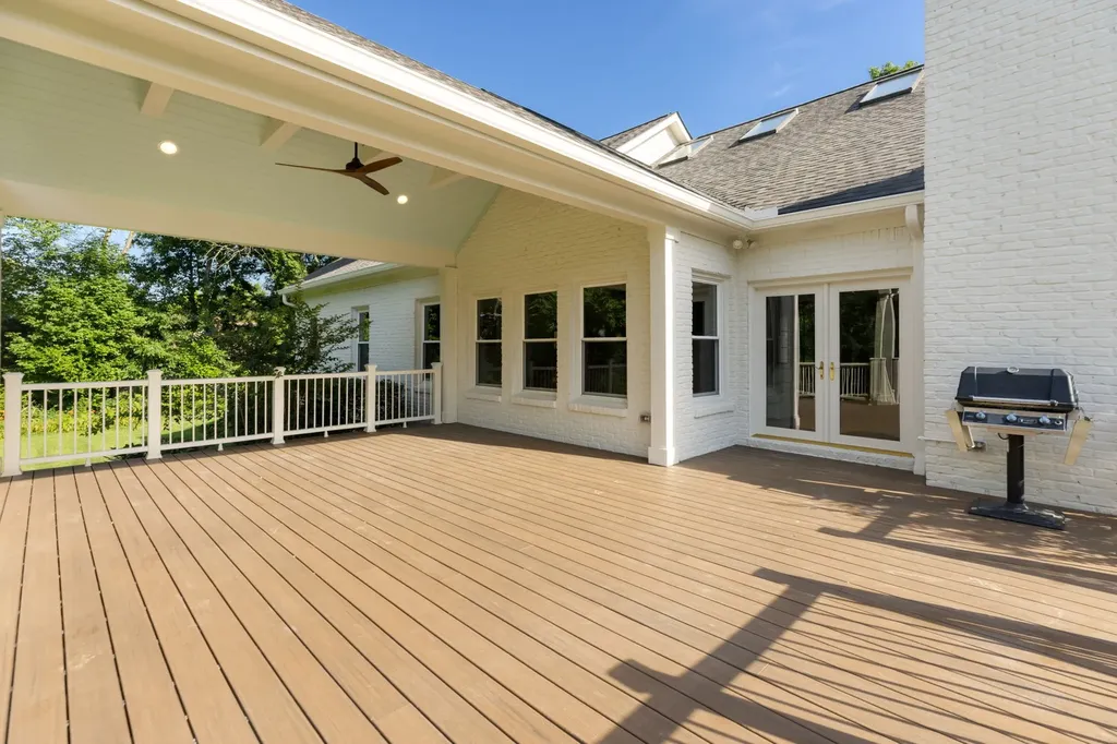 1403 Sneed Road, W Franklin TN 37069