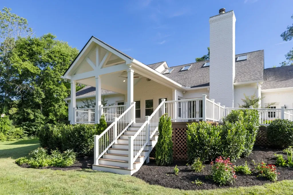 1403 Sneed Road, W Franklin TN 37069