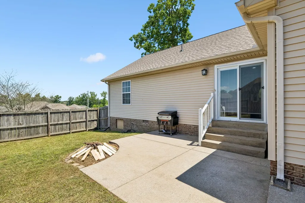 518 Polo Lane Springfield TN 37172