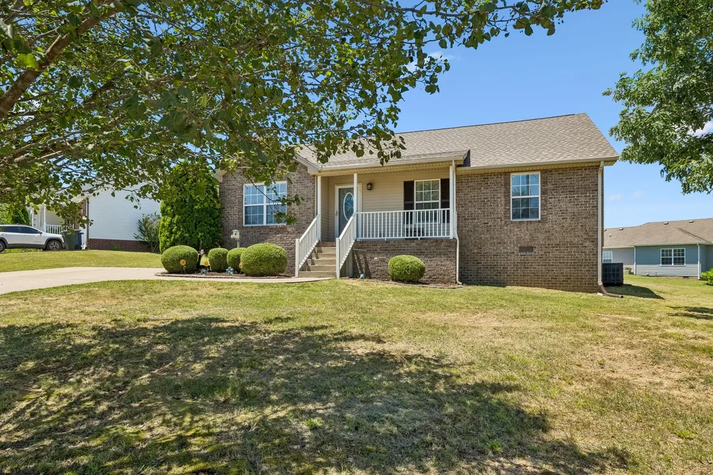 518 Polo Lane Springfield TN 37172