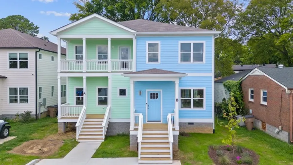 2409A 14th Ave, N Nashville TN 37208