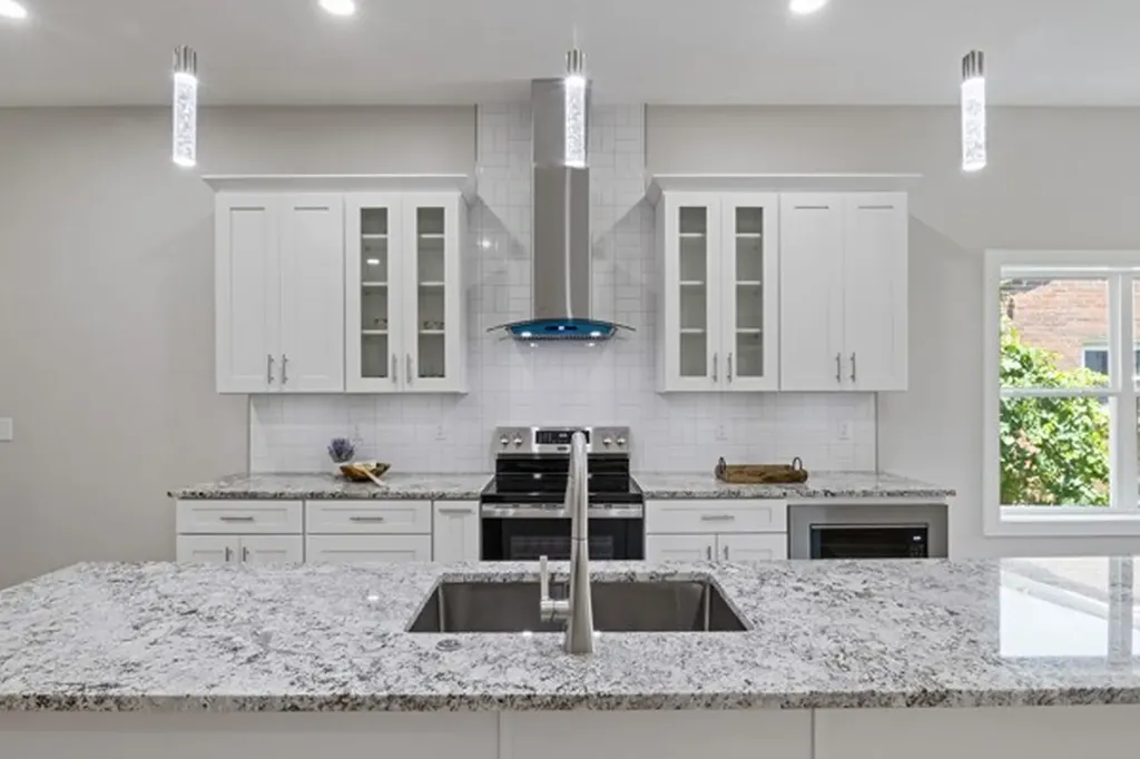 2409A 14th Ave, N Nashville TN 37208