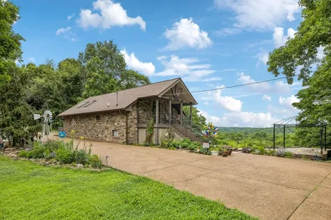 18385 Mccaleb Lane Primm Springs TN 38476