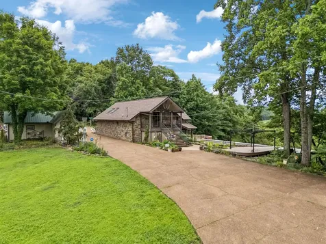 18385 Mccaleb Lane Primm Springs TN 38476