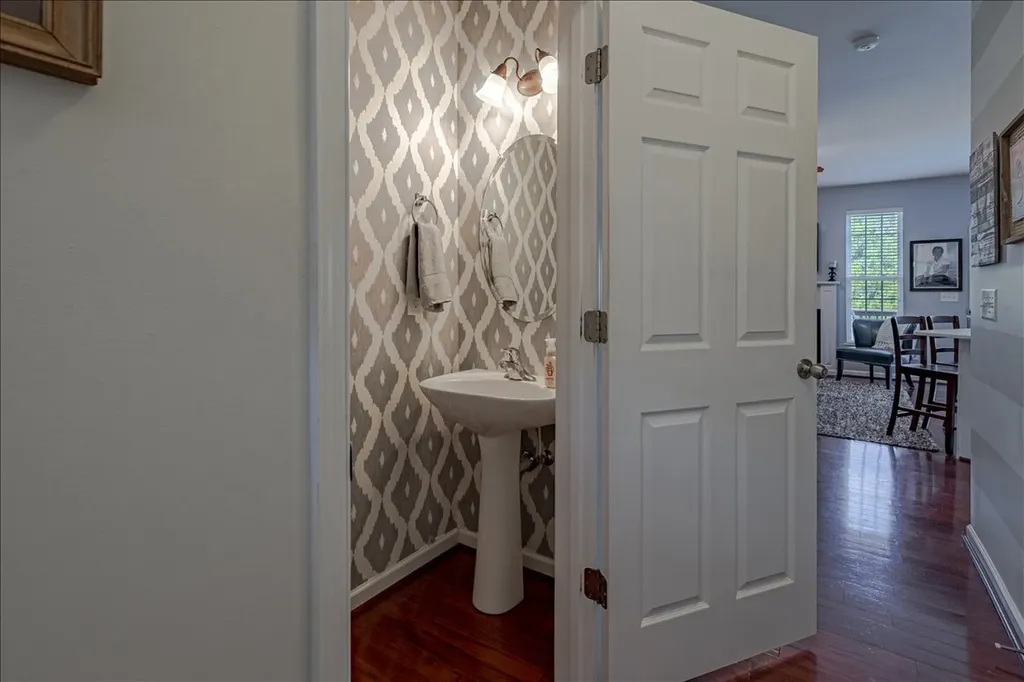 7277 Charlotte Pike Nashville TN 37209