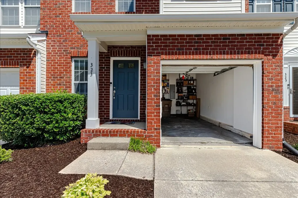 7277 Charlotte Pike Nashville TN 37209
