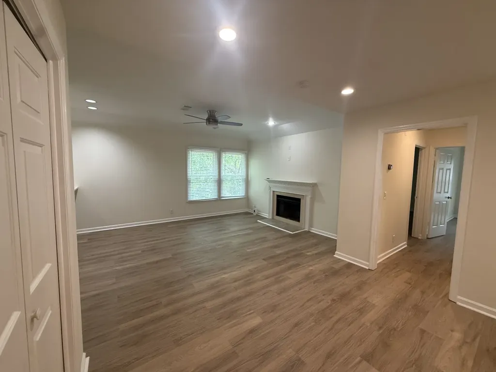 2135 Acklen Avenue Nashville TN 37212