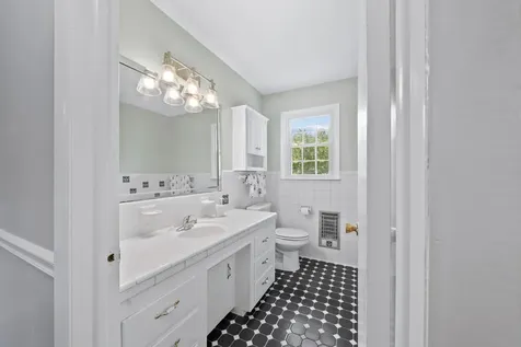 615 Meadow Road Mount Pleasant TN 38474