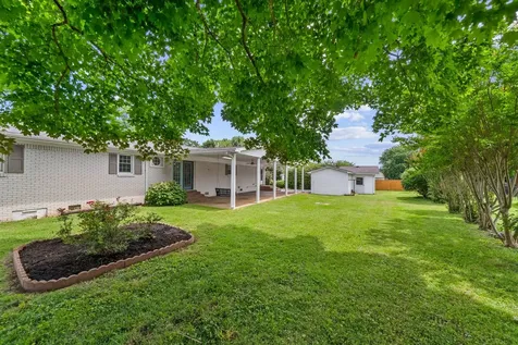 615 Meadow Road Mount Pleasant TN 38474