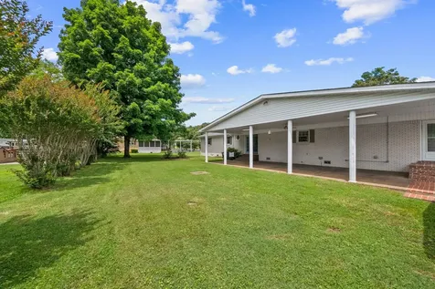 615 Meadow Road Mount Pleasant TN 38474