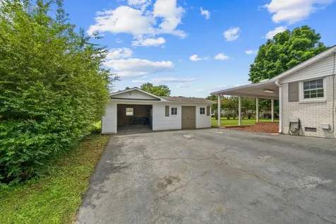 615 Meadow Road Mount Pleasant TN 38474
