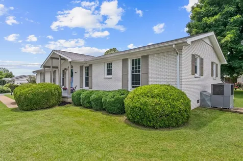 615 Meadow Road Mount Pleasant TN 38474