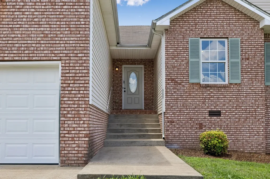 3177 Brook Hill Drive Clarksville TN 37042