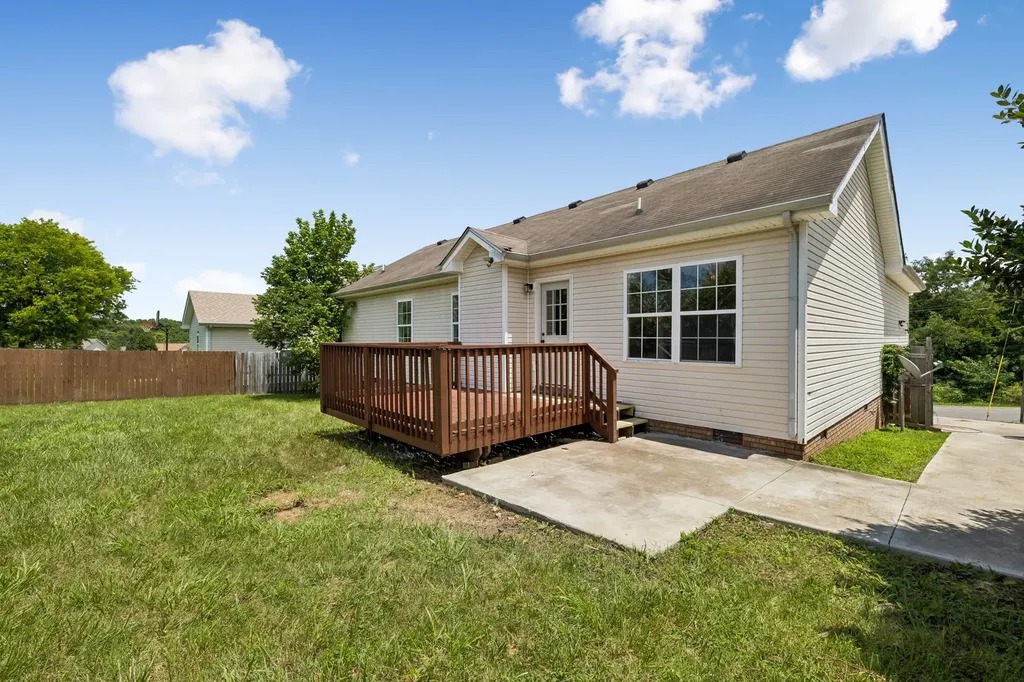 3177 Brook Hill Drive Clarksville TN 37042