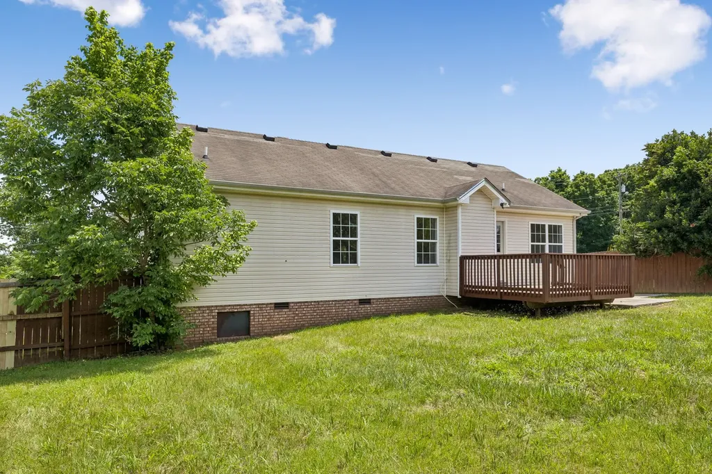 3177 Brook Hill Drive Clarksville TN 37042
