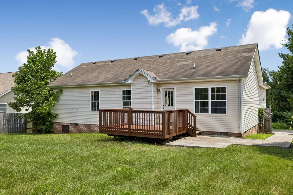 3177 Brook Hill Drive Clarksville TN 37042