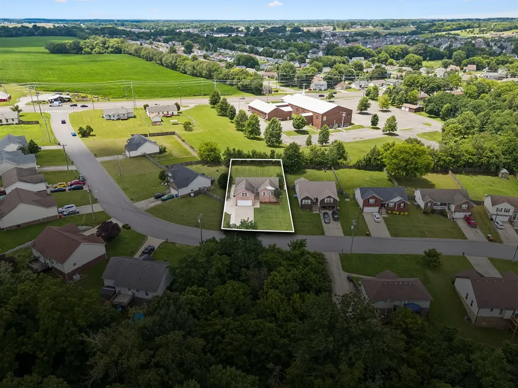 3177 Brook Hill Drive Clarksville TN 37042