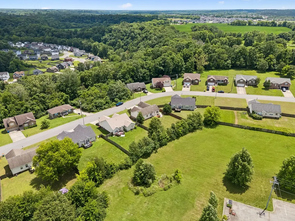 3177 Brook Hill Drive Clarksville TN 37042