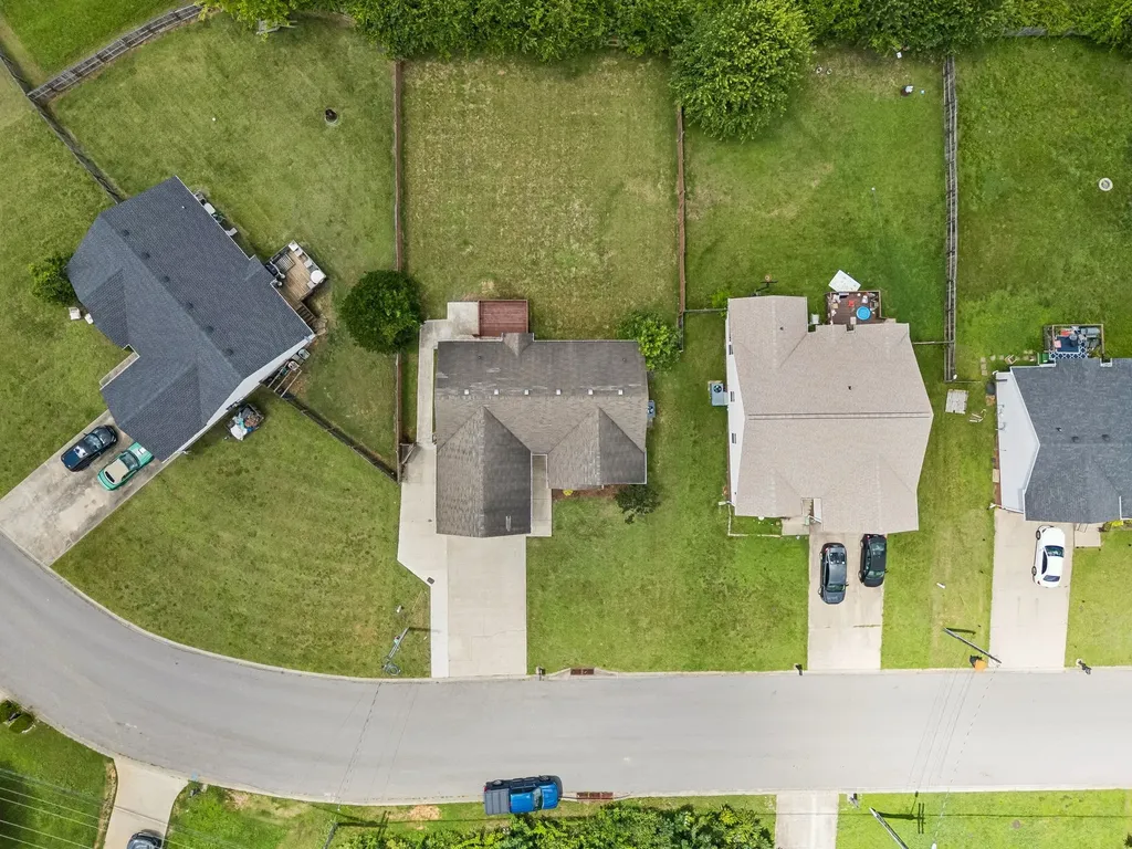 3177 Brook Hill Drive Clarksville TN 37042