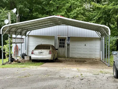 2115 Spring Hill Road Paris TN 38242