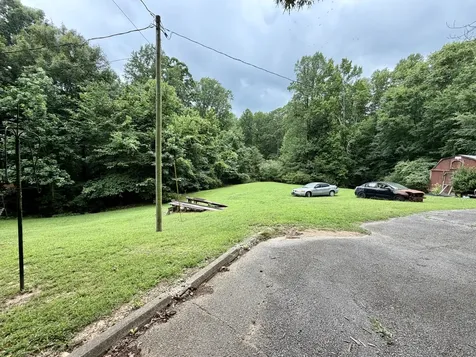 2115 Spring Hill Road Paris TN 38242