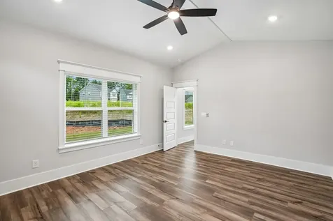 608 Silver Trace White House TN 37188