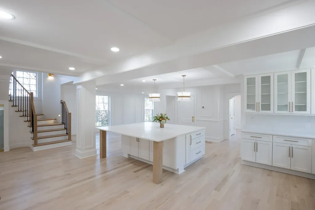 4401 Iroquois Avenue Nashville TN 37205