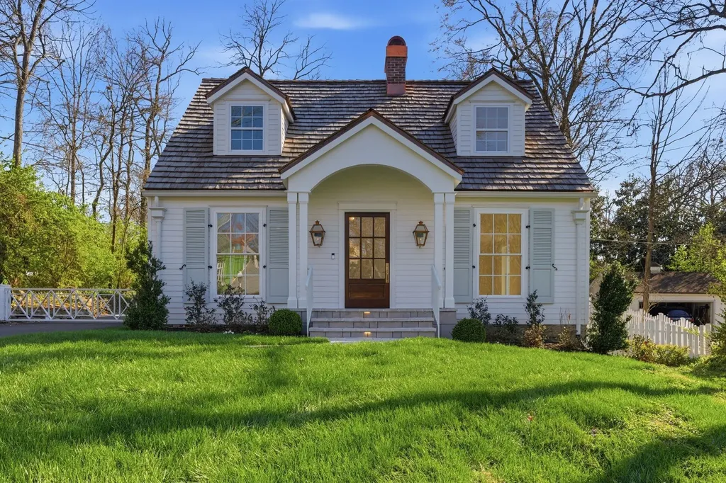 4401 Iroquois Avenue Nashville TN 37205