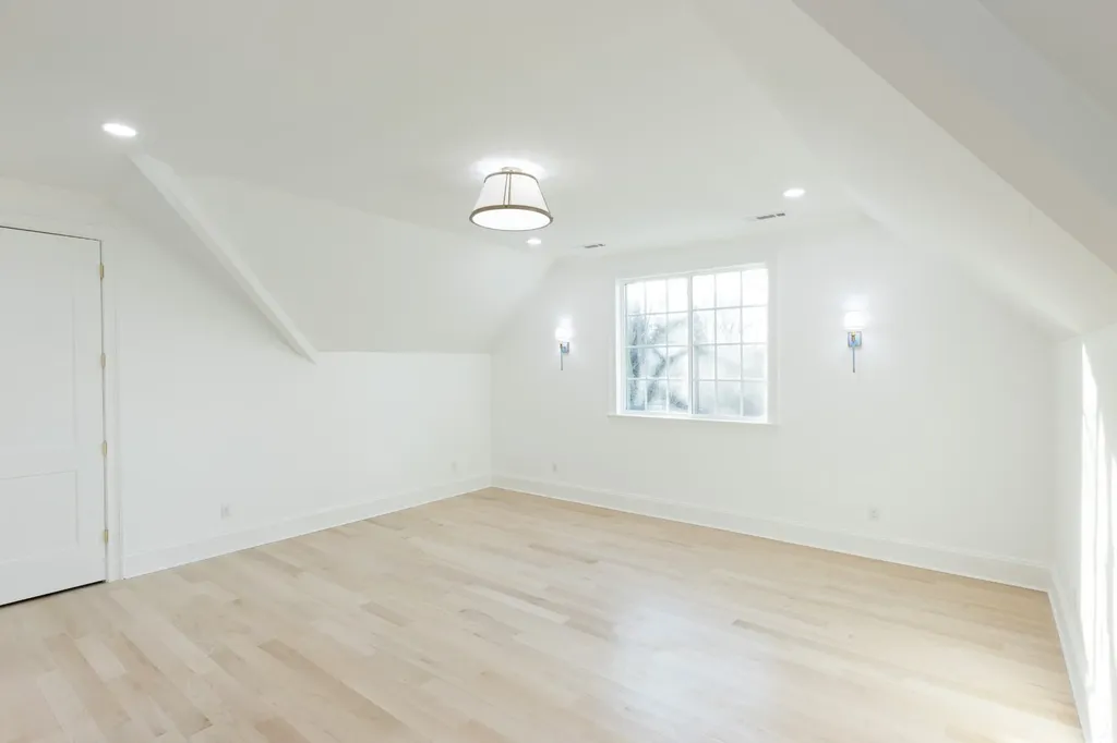 4401 Iroquois Avenue Nashville TN 37205